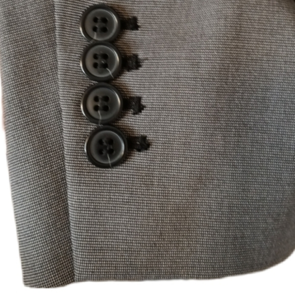 Women's Ann Taylor Gray Plaid Single Breasted Blazer - Picture 3 of 7